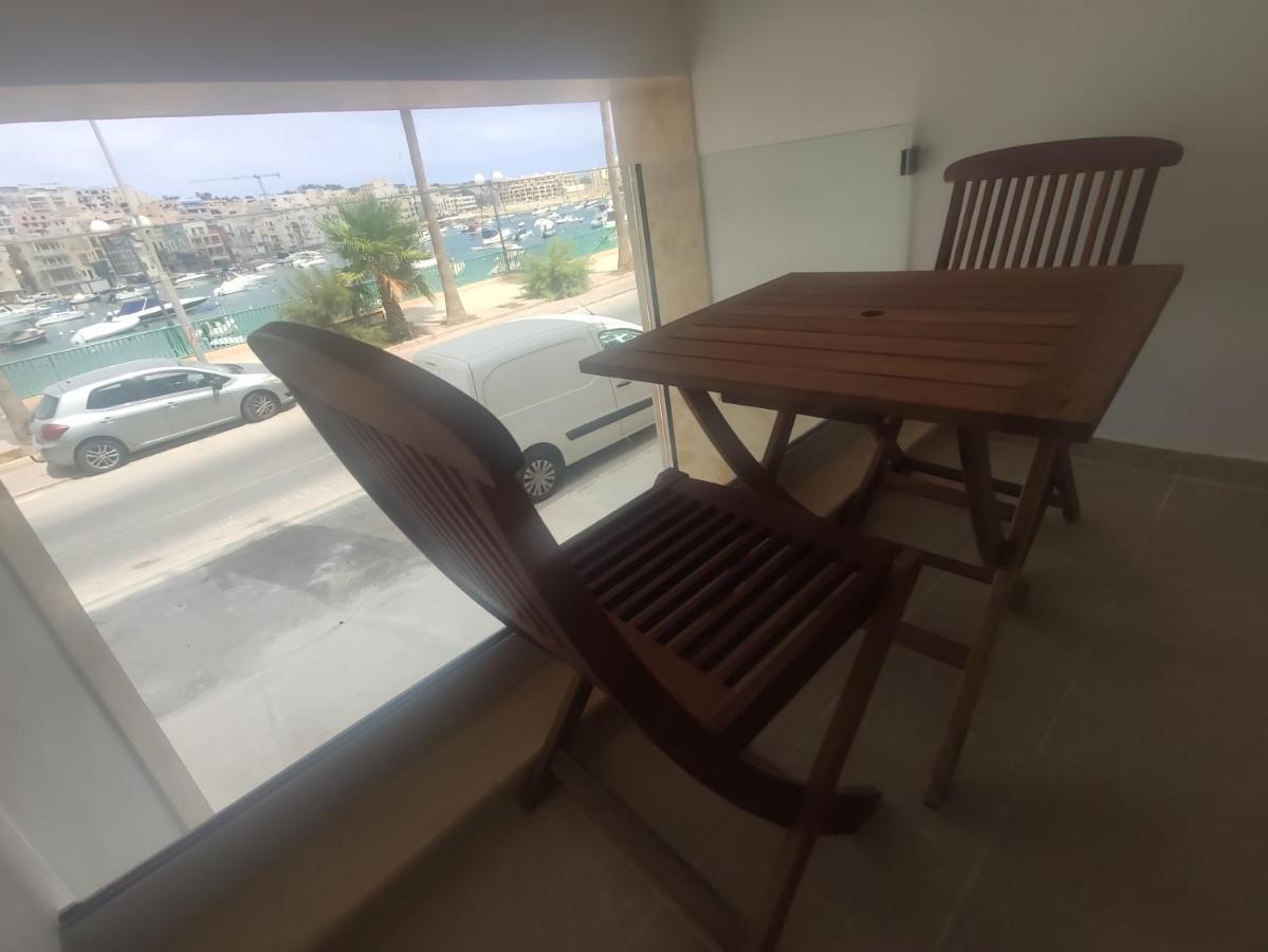 Aquamarine Sea Front Apartments - Elevated Ground Floor With Balcony And Yard Marsaskala Kültér fotó